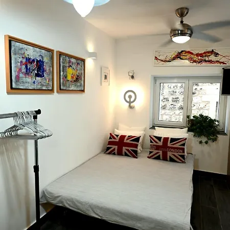 Bel-art アパート